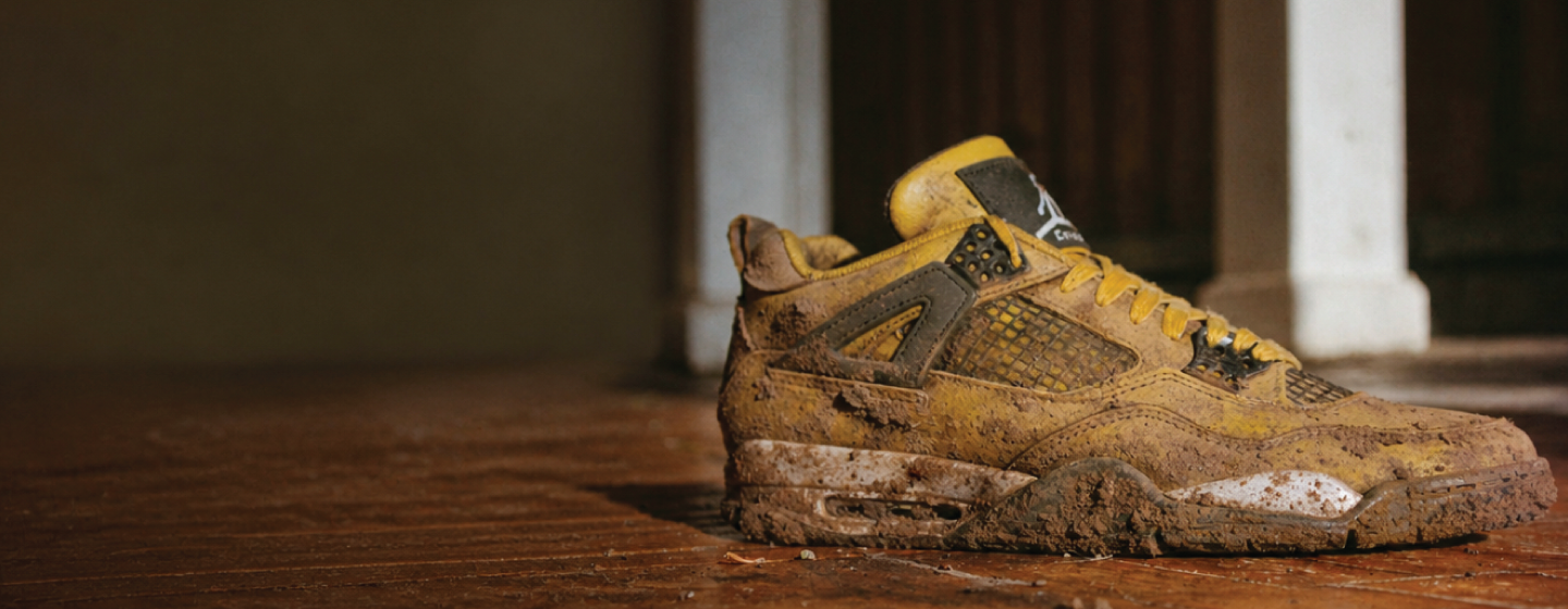 Signature Shoe & Sneaker Cleaning Kit. story banner